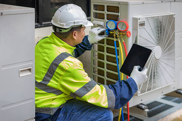 Professional Hvac Installation technician working in Vicksburg, MI